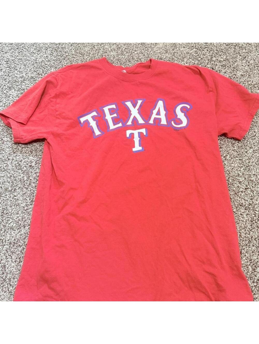 MLB Men's Red Tshirt